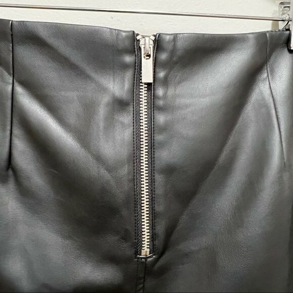 Addition Elle 𝅺Faux Leather Asymmetric Skirt Size 12 - Picture 11 of 13